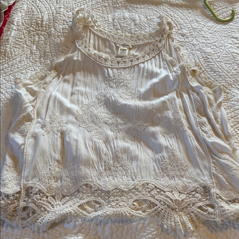 Ultra Pink Cream Lace Blouse